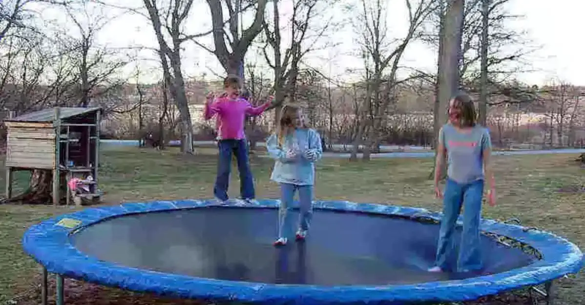 How to Make a Trampoline Fort | A Comprehensive Guide [2023]