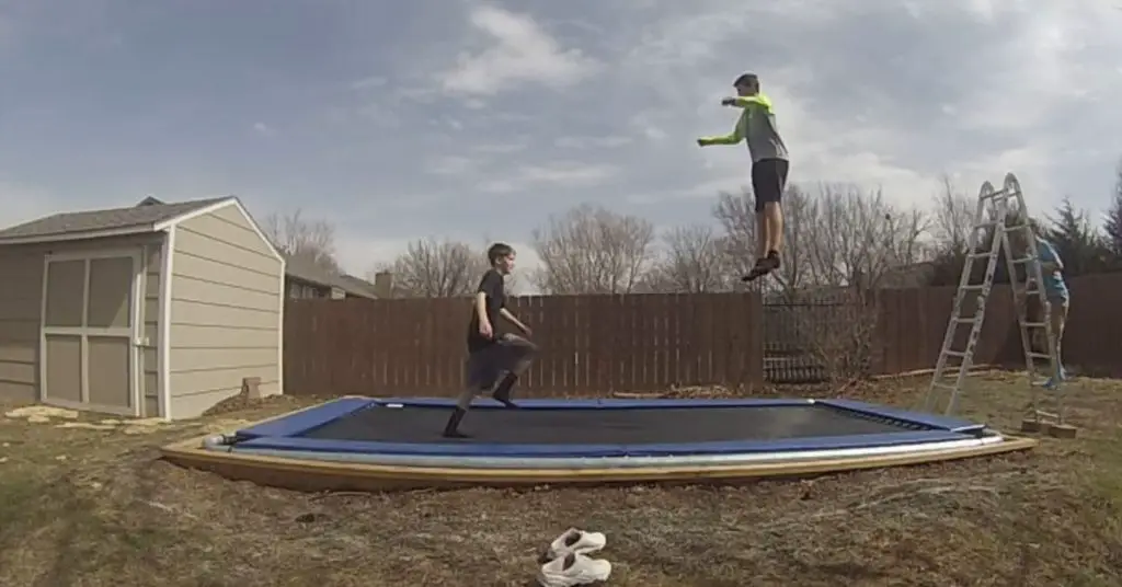 How to jump higher on a trampoline StepbyStep Guide [2023]
