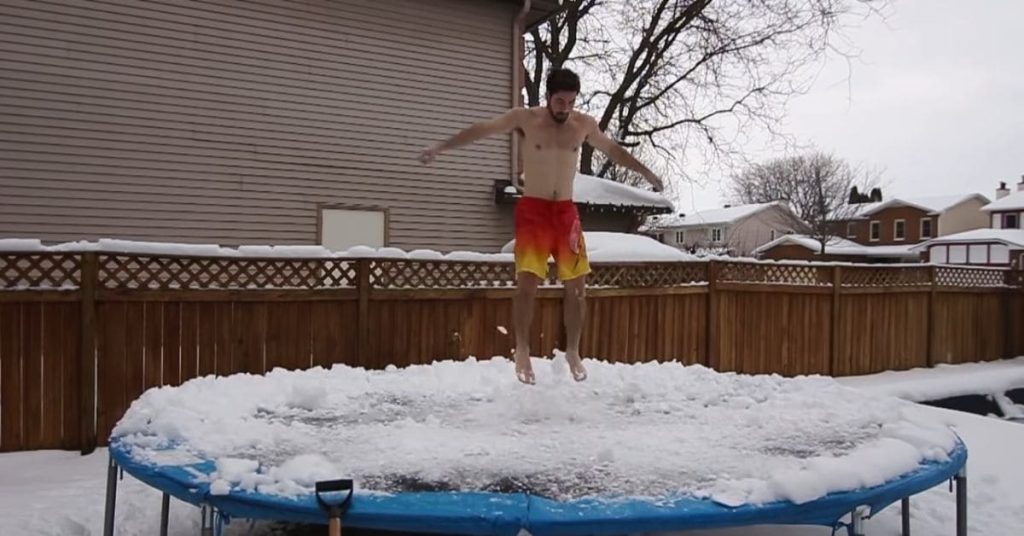 Precautions and Safety Measures for Jumping on a Trampoline in Winter